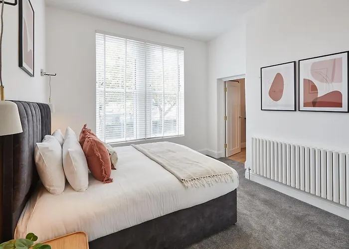 Host & - Parkside * Harrogate