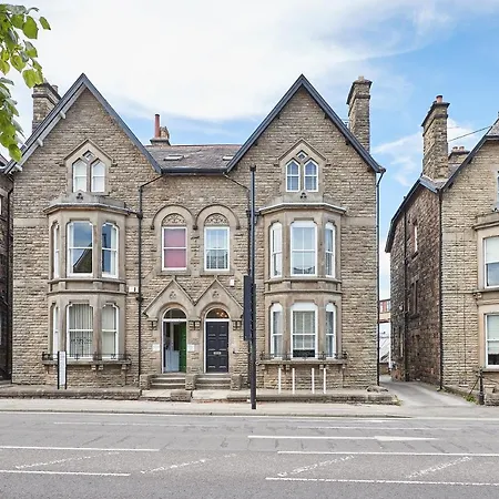 Дом отдыха Host & - Parkside *